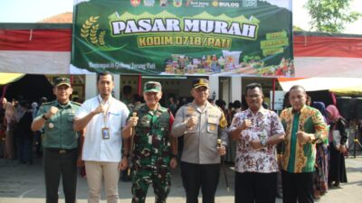 Komando Distrik Militer (Kodim) 0718 Kabupaten Pati telah menggelar pasar murah di depan halaman Gedung Juang, Pada Selasa 5 Maret 2024. Program tersebut merupakan (Jurnalindo.com)