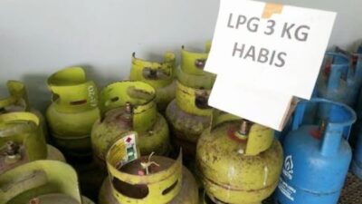 Pedagang Gorengan di Pati Keluhkan Kelangkaan Dan Mahalnya Gas LPG 3 Kg di Bulan Ramadhan