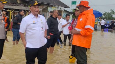 Bencana banjir yang melanda di wilayah kabupaten Pati belakangan ini, setidaknya ada Delapan Kecamatan yang terendam air. Namun, Pemerintah (Jurnalindo.com)