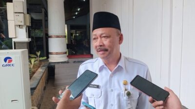 Ratusan Guru Lembaga Pendidikan Quran (LPQ) di Pati tahun 2024 akan dihapus. Penghapusan itu tanpa ada alasan yang jelas, padahal mereka telah (Jurnalindo.com)