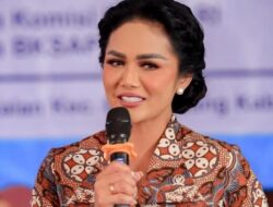 Kris Dayanti Siap Belajar Menjadi Oposisi di Era Pemerintahan Prabowo-Gibran