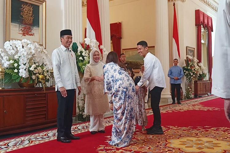 Presiden keenam Republik Indonesia, Susilo Bambang Yudhoyono (SBY), meski tidak hadir secara langsung, tetap menyampaikan salamnya kepada (Sumber foto : Kompas)