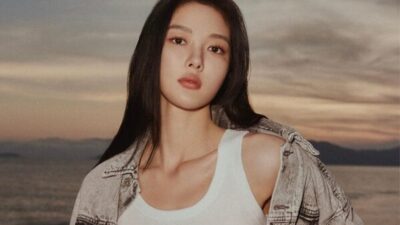 Kim Yoo Jung, bintang muda Korea Selatan yang memiliki bakat akting luar biasa, tidak hanya menghiasi layar kaca dengan kemampuan aktingnya yang (Sumber foto : Popbela)