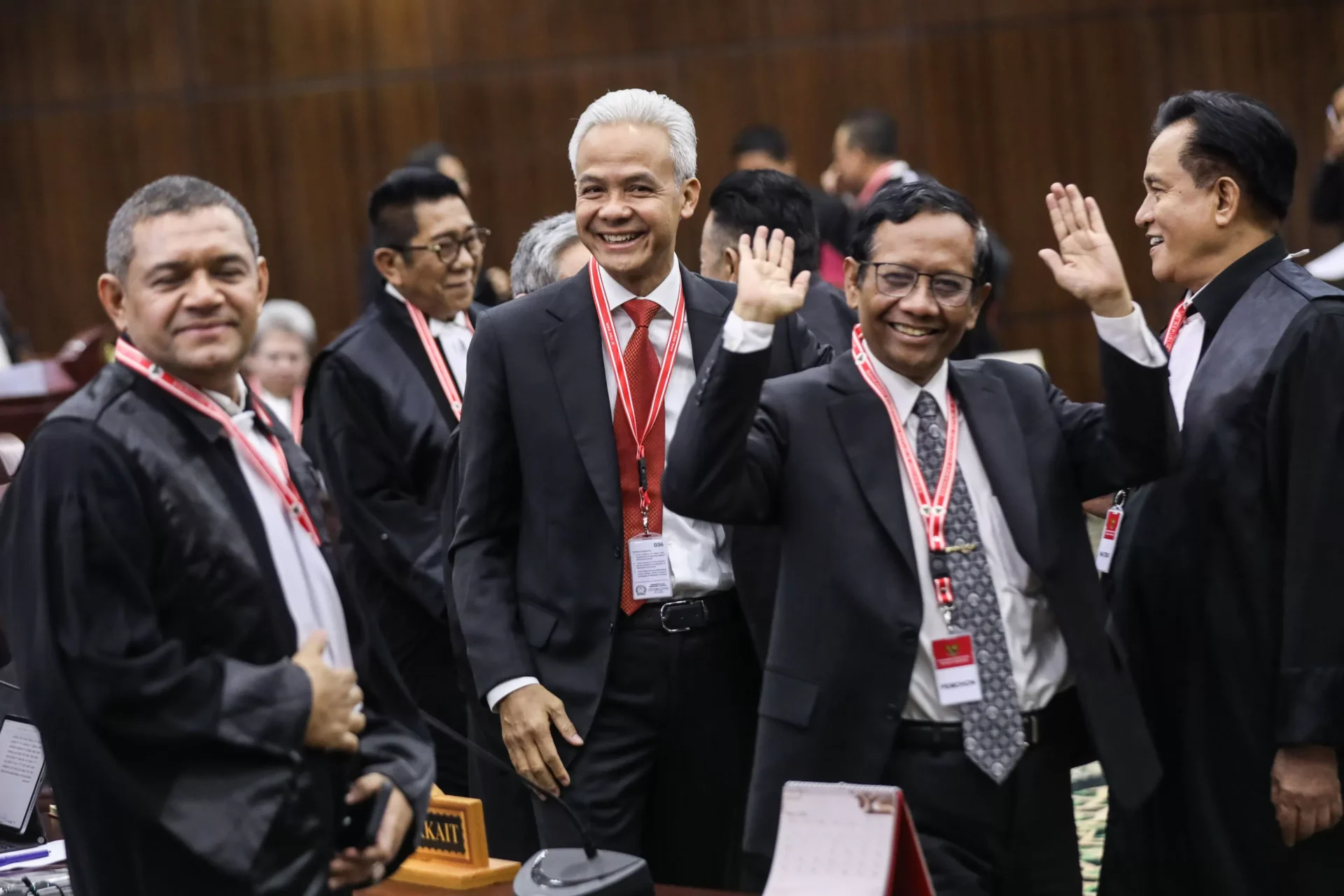 Calon Presiden (Capres) nomor urut 3, Ganjar Pranowo, menyambangi kediaman Ketua Umum PDI-P, Megawati Soekarnoputri, di Jalan Teuku Umar, (Sumber foto: Akurat.co)