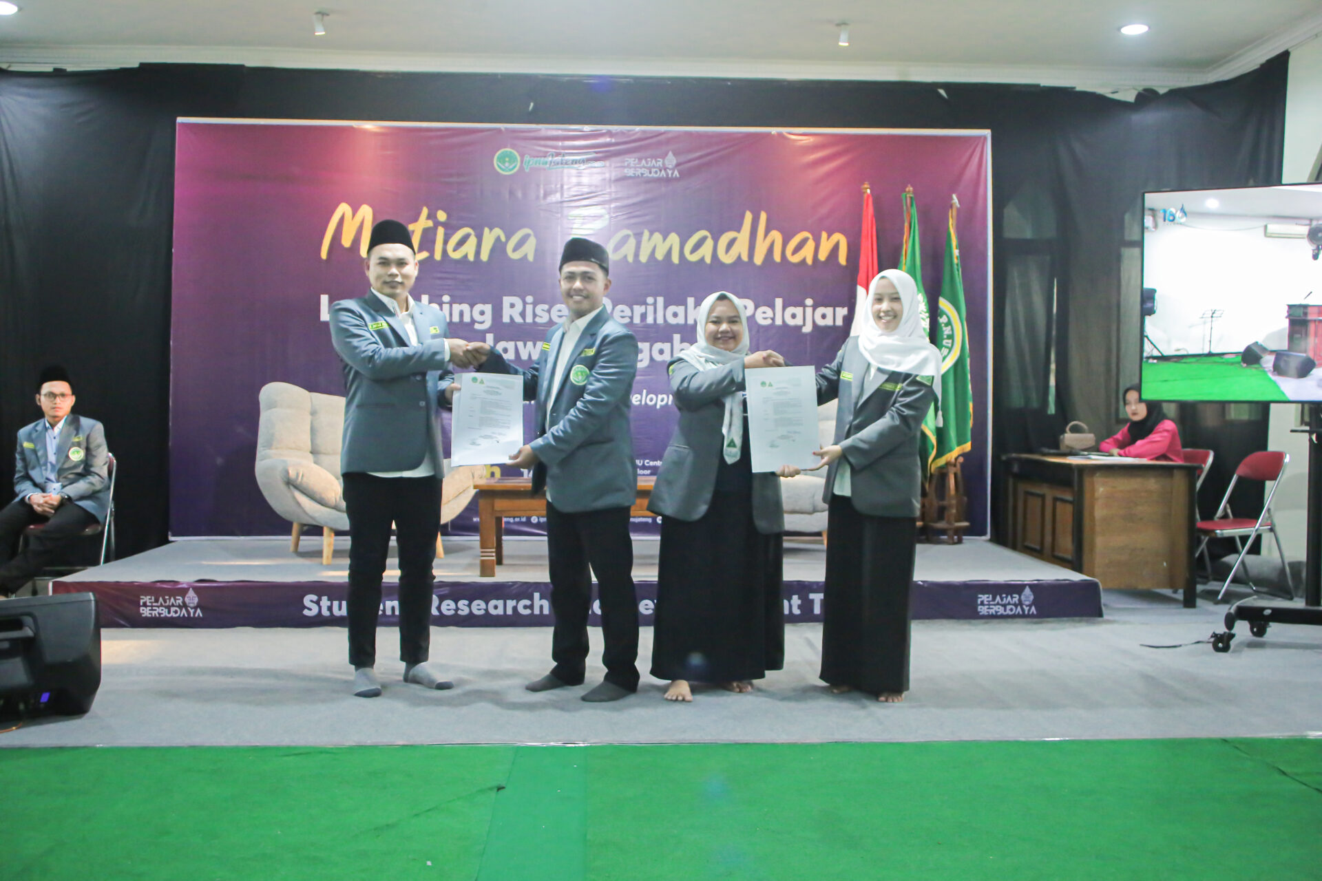 – Sebagai Organisasi yang segmentasinya pelajar, Pimpinan Wilayah Ikatan Pelajar Nahdlatul Ulama (IPNU) Jawa Tengah (Jurnalindo.com)