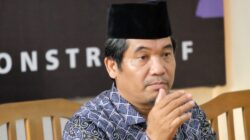 Ray Rangkuti, Direktur Eksekutif Lingkar Madani, mengeluarkan pernyataan kritis terkait potensi bergabungnya partai non-Koalisi Indonesia Maju (KIM) 9Sumber foto : Gatra)