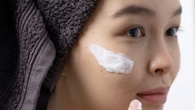 Lindungi Kulit dari Sejumlah Kerusakan, Ini Manfaat Aplikasikan Sunscreen ke Kulit