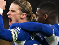 Drama di Villa Park: Chelsea Ditahan Imbang, Gol Kemenangan Dianulir