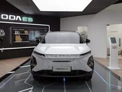 Chery Omoda E5: Mobil Listrik Futuristis yang Merambah Indonesia Setelah Debut di Auto China 2024