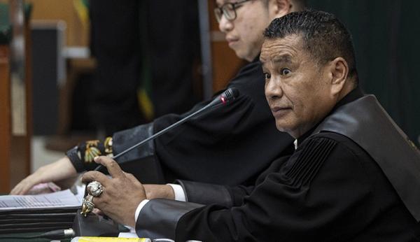 Hotman Paris Sebut Tuduhan Penggunaan Anggaran Bansos untuk Menangkan Prabowo-Gibran Hanya Pepesan Kosong (Sumber foto : iNews)