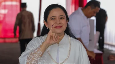 Ketua Dewan Pimpinan Pusat (DPP) Partai Demokrasi Indonesia Perjuangan (PDI-P), Puan Maharani, memberikan tanggapan terkait spekulasi apakah (Sumber foto : Kabar24)