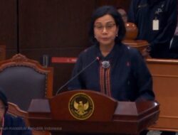 Wakil Ketua MK Tanyakan Alasan Kunjungan Jokowi ke Jawa Tengah dan Sumber Dana Bansos