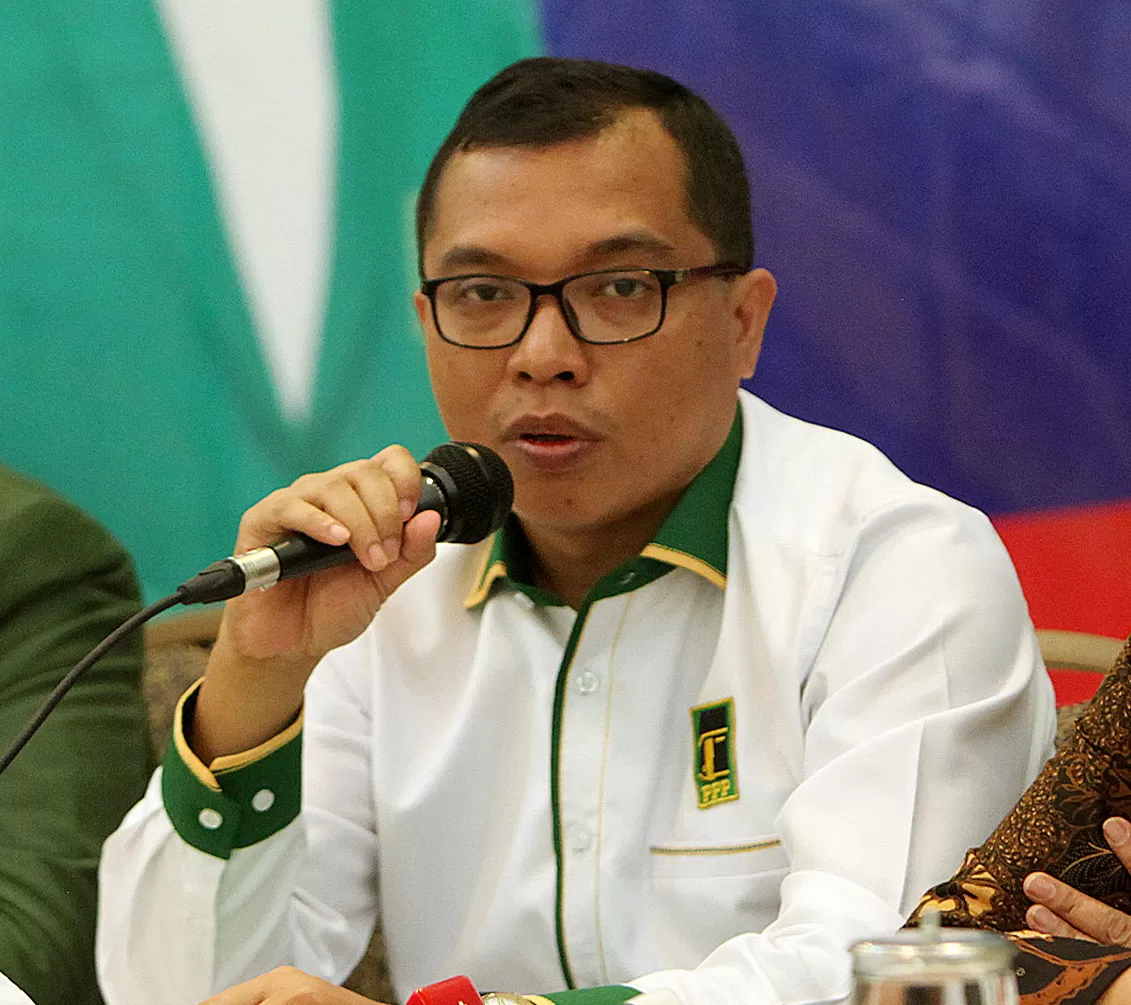 Achmad Baidowi, yang akrab disapa Awiek, sebagai Ketua Dewan Pimpinan Pusat Partai Persatuan Pembangunan (PPP), memberikan tanggapan (Sumber foto : Viral News)