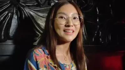 Sebuah kabar miring tiba-tiba mengguncang rumah tangga Ruben Onsu dan Sarwendah. Tanpa diduga, Sarwendah diduga akan menggugat sang suami (Sumber foto: Liputan6)