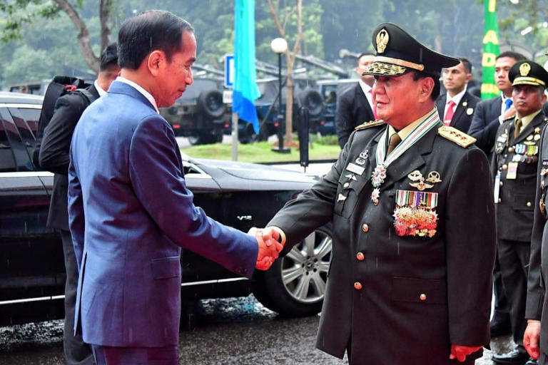 Presiden Joko Widodo (Jokowi) memberikan respons positif terhadap ide Presiden terpilih 2024-2029, Prabowo Subianto, yang mengusulkan pembentukan (Sumber foto : Bisnis.com)