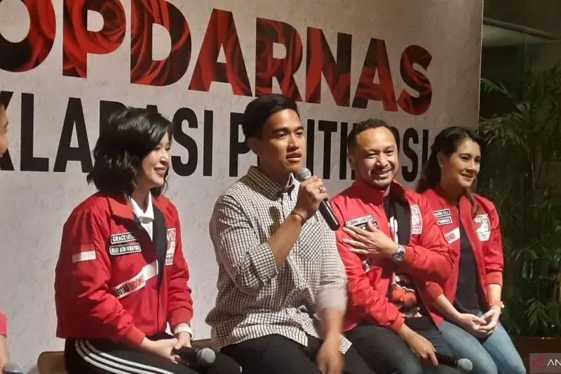 Partai Solidaritas Indonesia (PSI) merespons dengan bijak terhadap pengambilan formulir penjaringan oleh Relawan Nasional Pro Prabowo-Gibran (Sumber foto : Inilah.com)