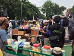 Pemerintah Provinsi DKI Jakarta Melarang Pedagang Kaki Lima Berjualan di Terowongan Jalan Kendal