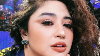 Dewi Perssik Viral karena Video Tanpa Musik, Netizen Ramai Parodikan Aksi Panggungnya