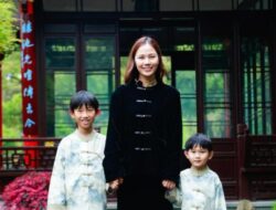 Artis Hong Kong Zoey Sham Mengungkap Pengalaman Tidak Menyenangkan Saat Mengantar Anak ke Sekolah