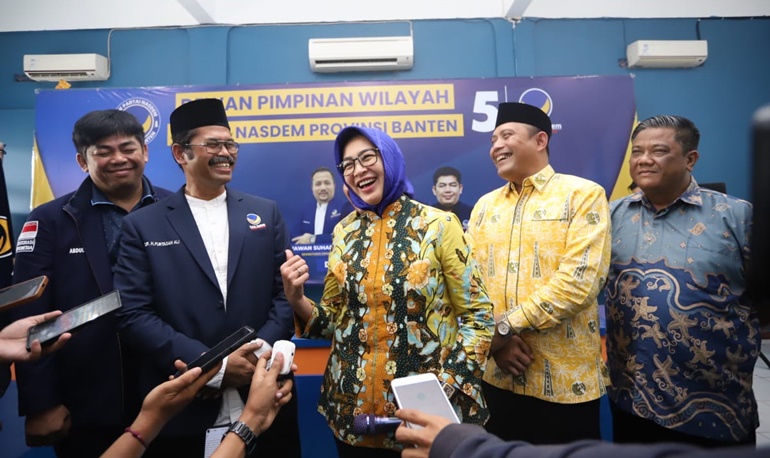 DPW Partai Nasdem Banten membuka penjaringan bakal calon Gubernur dan Wakil Gubernur Banten, menarik perhatian lima tokoh yang mendaftar (Sumber foto : Kanal Banten/Nada)