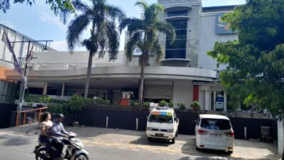 Dinas Perhubungan (Dishub) Kabupaten Pati memasan cctv (camera ) di sekitaran Jalan Pati-Kayen, tepatnya di depan swalayan luwes. Pemasangan ini (Jurnalindo.com)