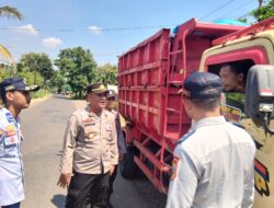 Dishub Pati Bersama Polsek Dukuhseti Lakukan Pembinaan Kepada Truk Tambang Jalan Tayu-Puncel