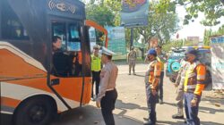 Dinas Perhubungan (Dishub) Kabupaten Pati menghimbau pihak sekolah yang hendak melakukan study tour agar memilih bus yang dinyatakan lolo (Jurnalindo.com)