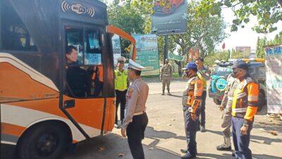 Dishub Pati Menghimbau Satuan Pendidikan Pilih Bus Pariwisata Lolos Ramp Check