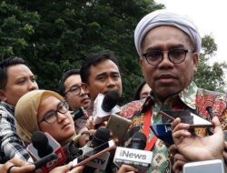 Ali Ngabalin Bantah Anggapan Jokowi Menyibukkan Diri, Sebut Jadwal Presiden Memang Padat