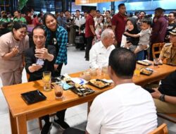 Jokowi Santap Malam di Warung Mie Gacoan: Mendekatkan Diri dengan Rakyat