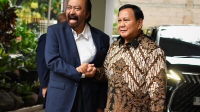 Partai NasDem akhirnya memberikan penjelasan mengenai ketidakhadiran Ketua Umum mereka, Surya Paloh, dalam acara pembubaran Timnas AMIN (Sumber foto : Harian Jogja)