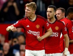 Cesc Fabregas Bingung dengan Inkonsistensi Manchester United