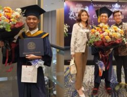 Betrand Peto Wisuda SMA, Didampingi Sarwendah dan Ruben Onsu