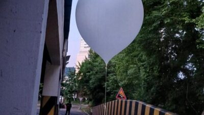 Korea Utara Kirim Balon Berisi Sampah, Korea Selatan Balas dengan USB Berisi Musik K-Pop