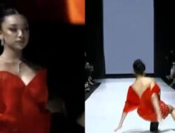 Naura Ayu Jadi Sorotan di Jakarta Fashion Food Festival karena Insiden Terjatuh di Runway