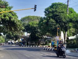 Gegara Mesin Rusak, Traffic Light di Prapatan Jiwonolo Mati Hingga Berhari-hari