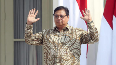 Isu Mundurnya Airlangga Hartarto dari Ketua Umum Golkar: Upaya Menjatuhkan Jokowi dan Prabowo?