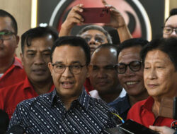 Anies Baswedan Apresiasi Aksi Mahasiswa dan Pelajar, Puji Konsistensi PDI-P dalam Menjaga Konstitusi