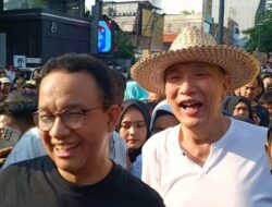 Anies Baswedan dan Jusuf Hamka Bertegur Sapa di Hari Bebas Kendaraan Bermotor Sudirman-Bundaran HI