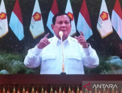 Prabowo Berkelakar tentang Menteri Jokowi di Apel Kader Partai Gerindra
