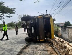Tabrakan 2 Tronton Satu Bus Di Batangan Pati 6 Orang Tewas