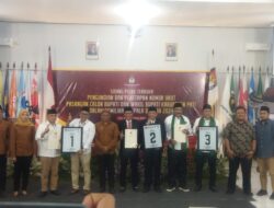 Siap Tarung! Tiga Calon Bupati Pati Resmi Terima Nomor Urut Dari KPU Pati