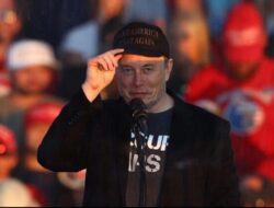 Donald Trump Kembali Kampanye di Pennsylvania, Ajak Elon Musk*