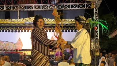 Kiai Paox Iben Mudhaffar: Wayang, Warisan Hindu yang Diislamkan oleh Wali Songo