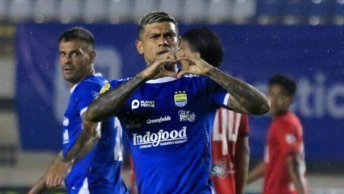 Persib Bandung (Sumber Foto. Tribunnews.Com)