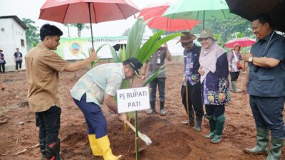 PJ Bupati Inginkan Pati Jadi Sentra Produksi Kelapa Kopyor Berkualitas tinggi.