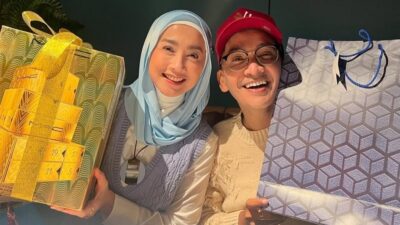 Desy Ratnasari Ungkap Kedekatan dengan Ruben Onsu: “Komunikasi dan Kepercayaan Jadi Kunci”