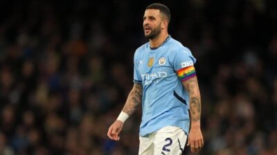 referesi gambar dari (frenchfootballweekly.com)