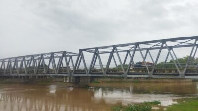 Diguyur Hujan Beberapa Hari, Sungai Silugonggo Debit Air Naik