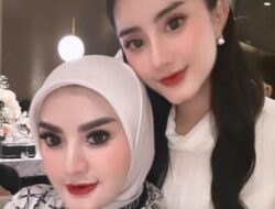 Ghea Youbi Pulang Umrah, Menangis di Depan Ka’bah